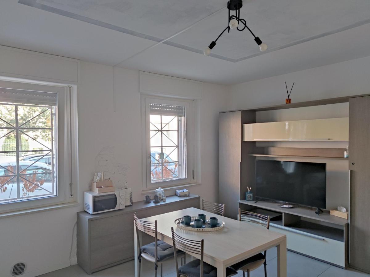 Appartamento Grey House Pavia Con Box Privato Esterno foto