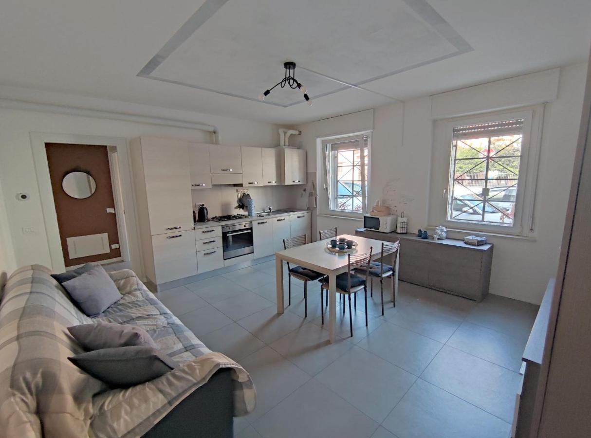 Appartamento Grey House Pavia Con Box Privato Esterno foto
