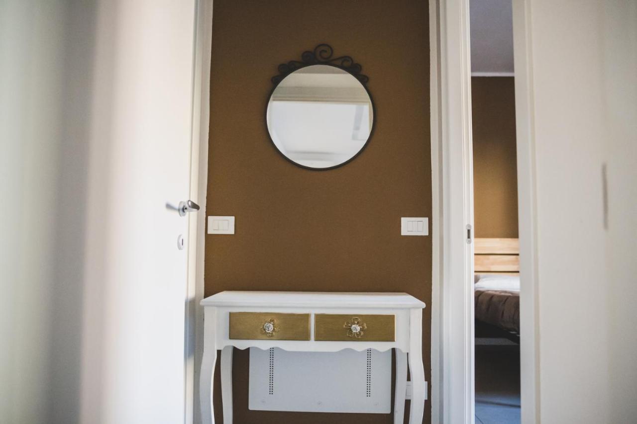 Appartamento Grey House Pavia Con Box Privato Esterno foto