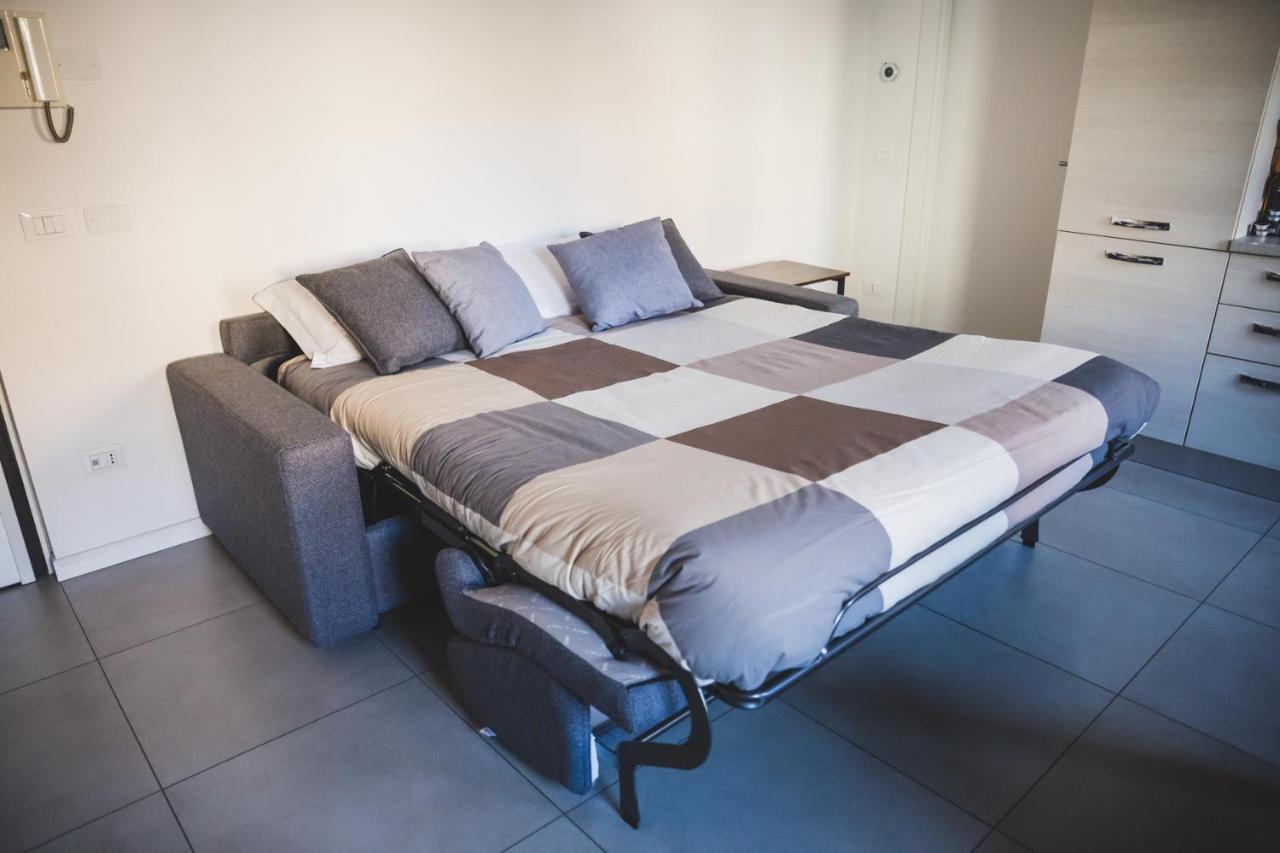 Appartamento Grey House Pavia Con Box Privato Esterno foto